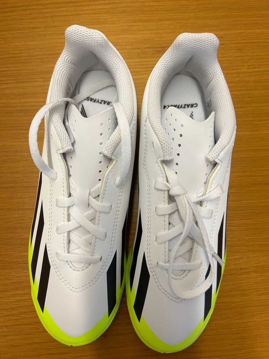 CHUTEIRAS ADIDAS ORIGINAIS TAMANHO 37 NOVAS