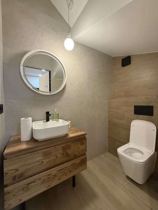 Продаж новенького котеджу з ремонтом