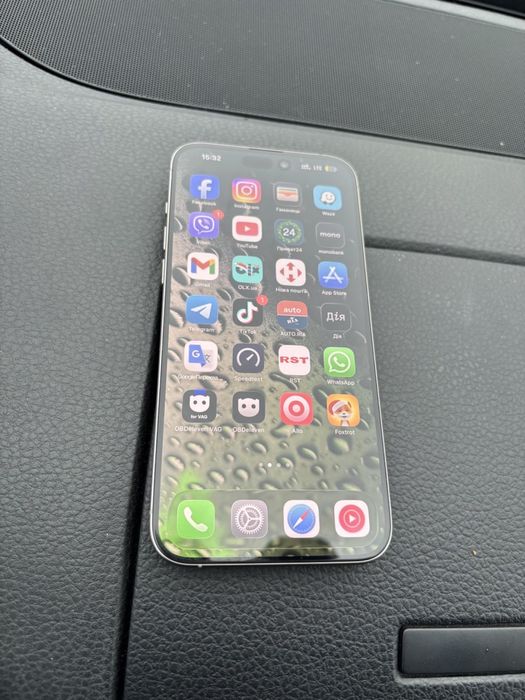 Iphone 15 pro max. 256gb Офіційний. З фізичною sim