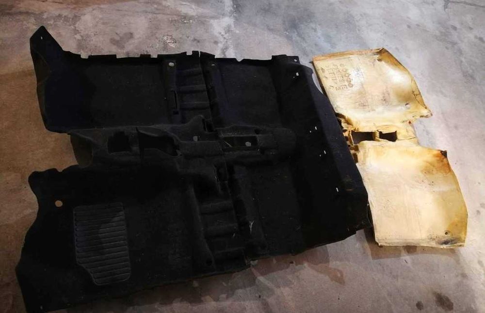 Renault Clio II Alcatifa e espuma