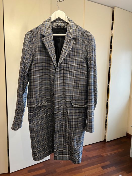 męski płaszcz w kratę