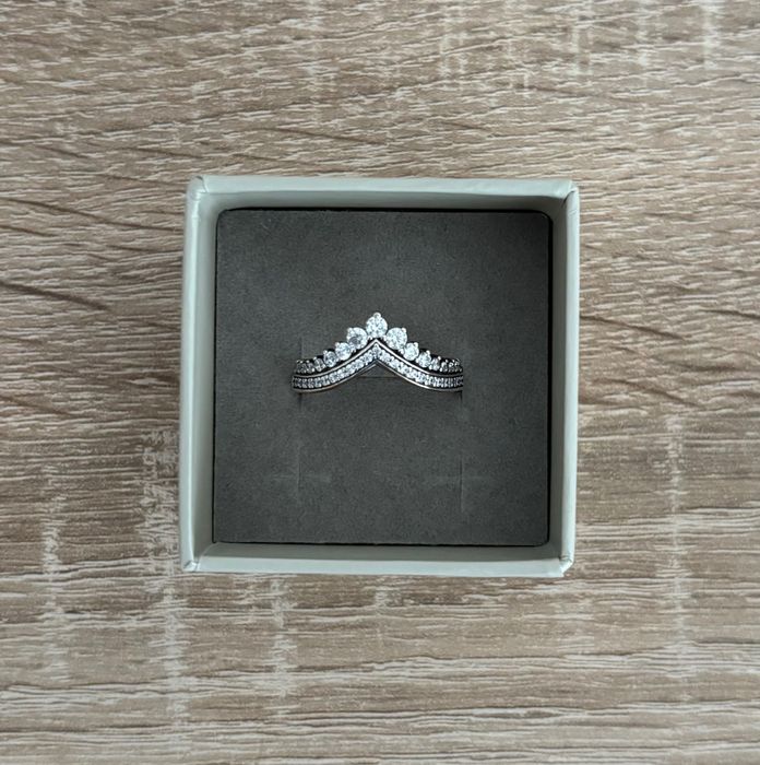 Pierścionek wishbone Pandora
