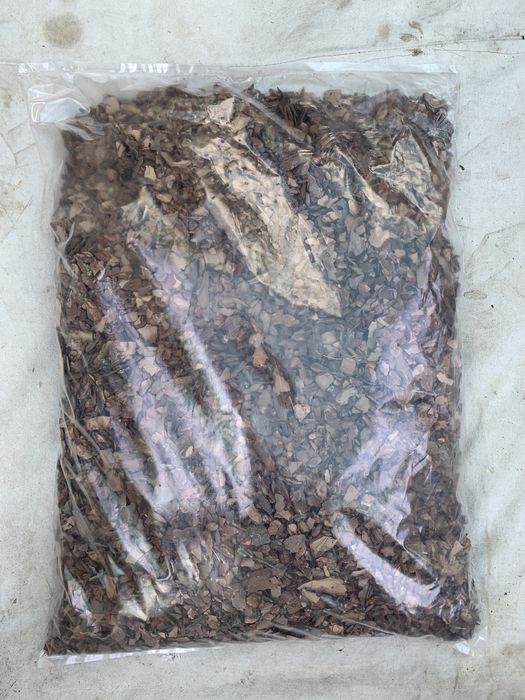 Кора соснова, мульча, соснові шишки