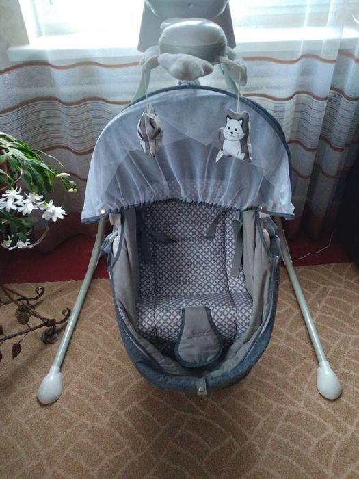 Заколисуючий центр Lionelo Henny Grey Dove (LO-HENNY