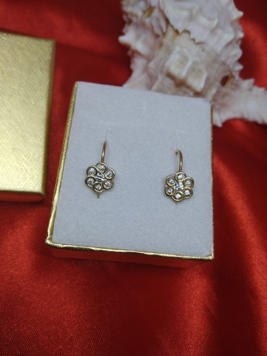 Piękne złote kolczyki z cyrkoniami Kwiatek, złoto próby 333