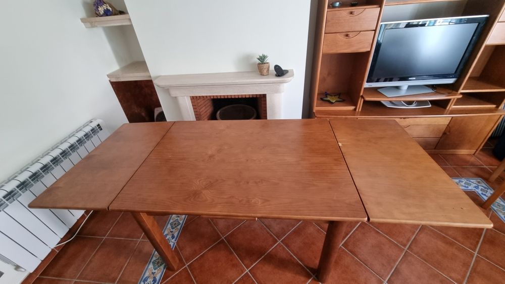 Mesa de jantar extensível
