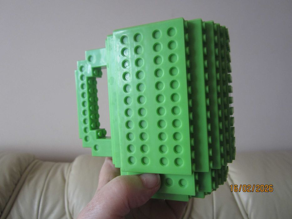 Kurtka chłopięca H&M 146 cm + kubek.