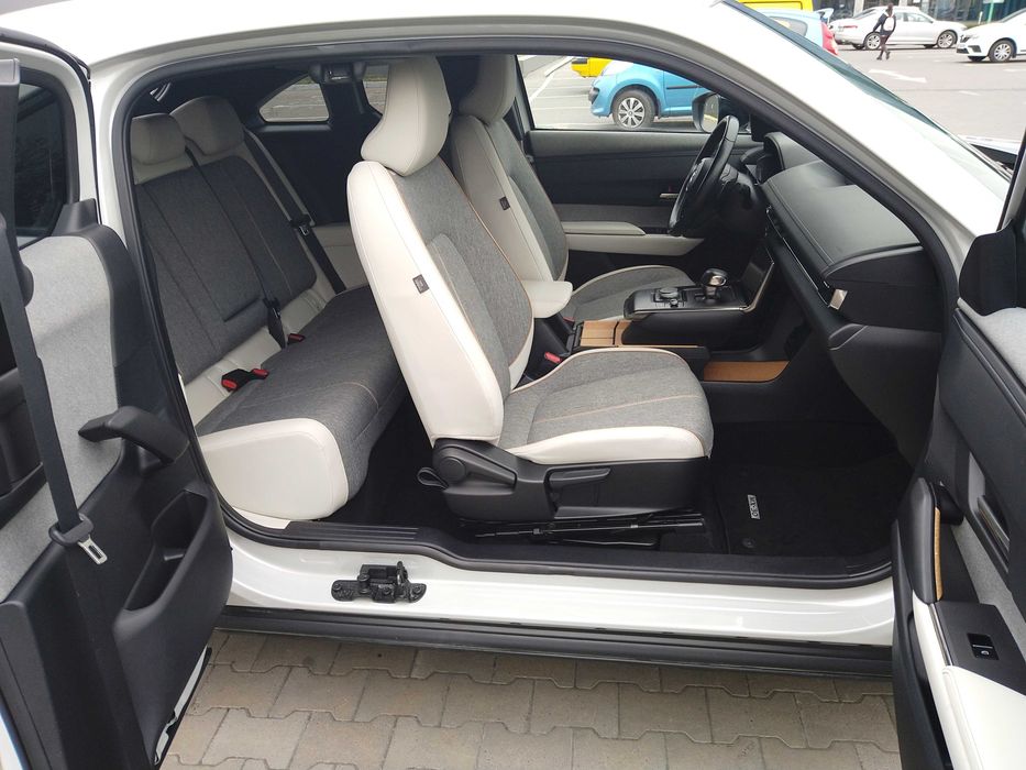 Mazda MX-30 2021