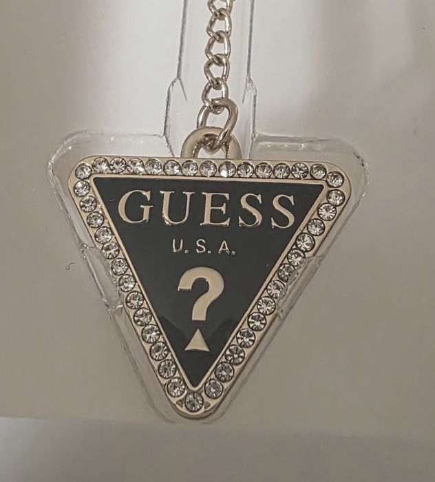 Guess zawieszka na telefon lub brelok do kluczy do torebki