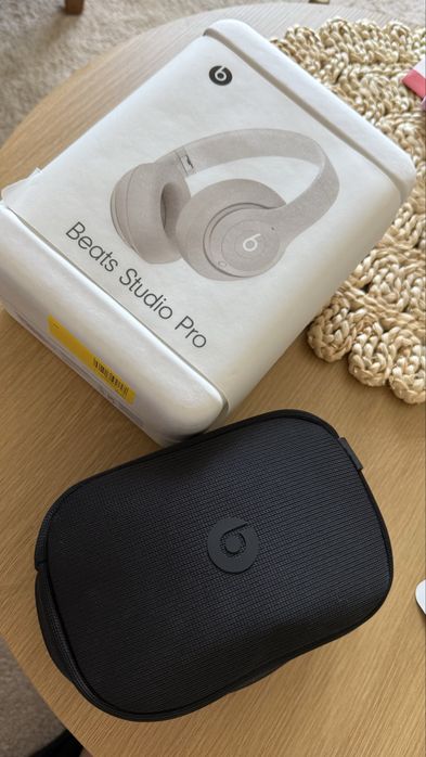 Beats Studio Pro piaskowy