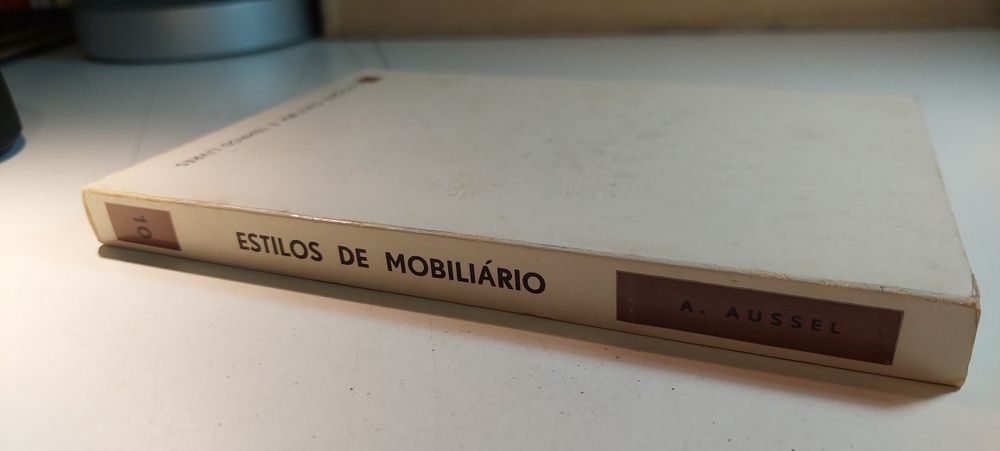 Estilos de Mobiliário - A. Aussel