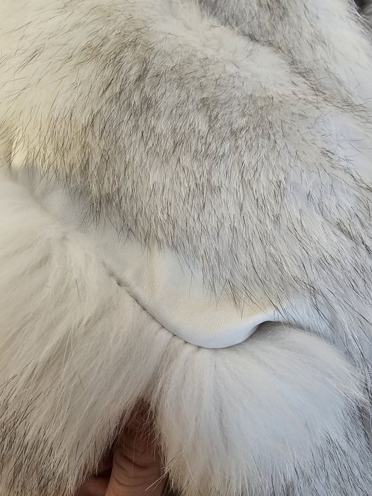 Naturalne futro lisa polarnego