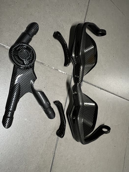 Proteção de punhos e motor estilo carbono  bmw gs1250