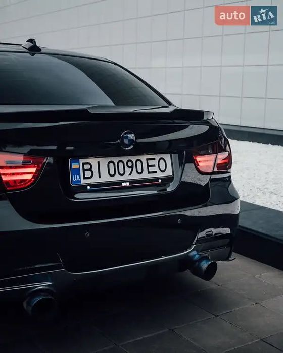 BMW 335xi  Обмін на бляху