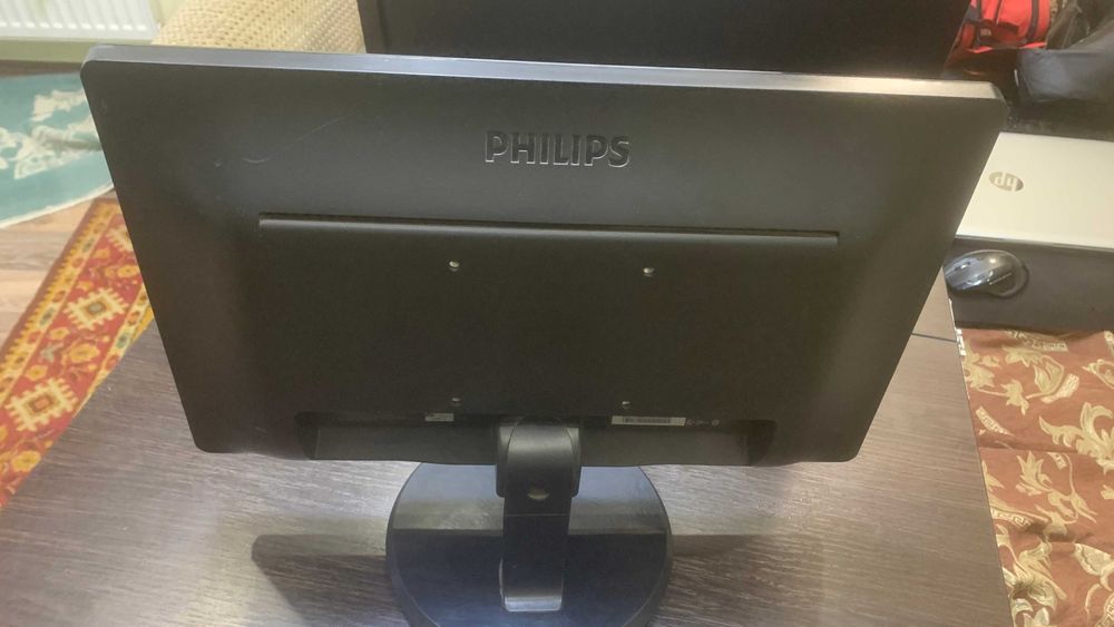 Монітор Philips 196V4L