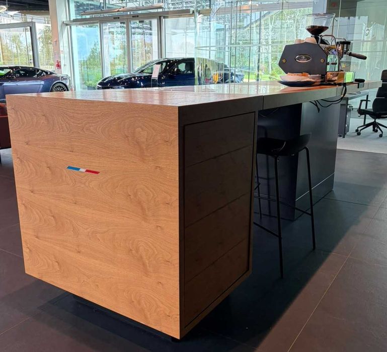 DESIGNERSKA WYSPA/COFFEE BAR – drewno + czarny– 20 000 ZŁ