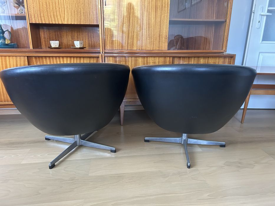 Fotel klubowy PRL obrotowy lata 60