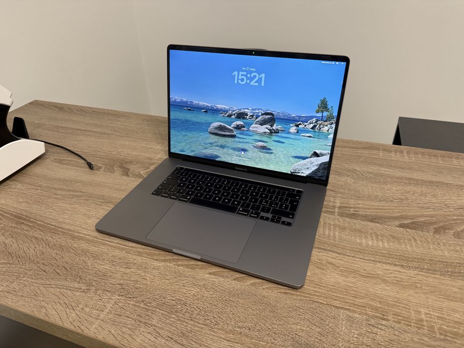 MacBook Pro 16ʼ 16GB RAM, 512GB SSD. Гарний стан, гарантія