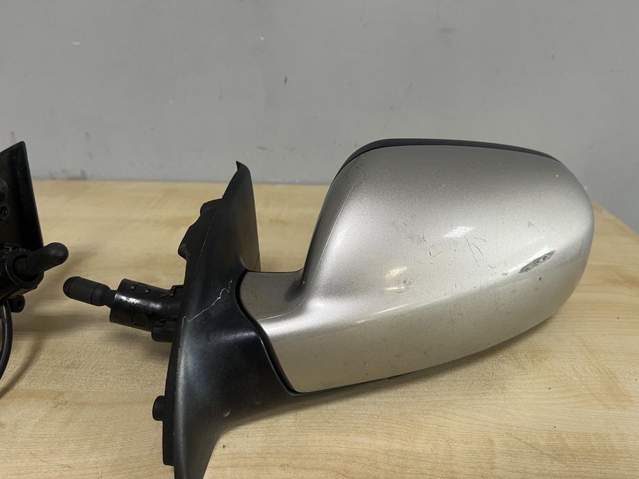 Дзеркало Peugeot307,ліве,праве