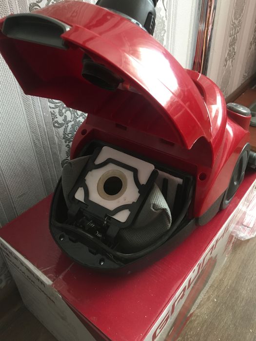 Пилосос grunhelm gvc-1605br