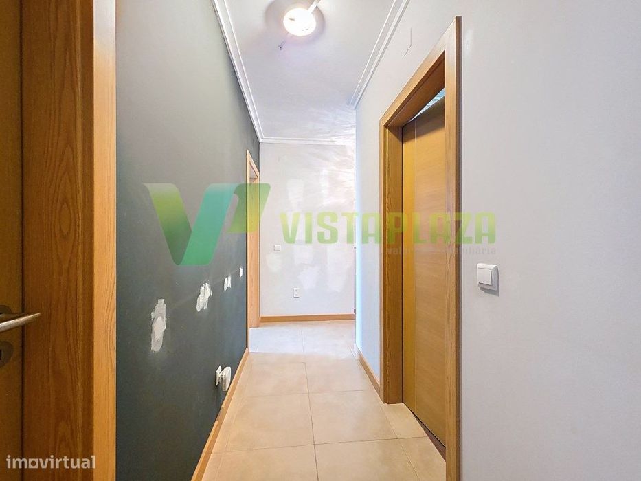 Apartamento T3 perto da praia com garagem em Portimão