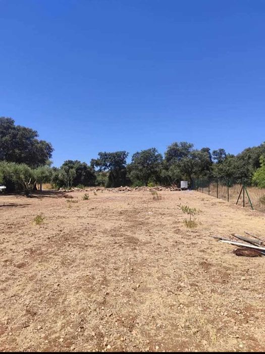 Terreno vedado para armazenamento