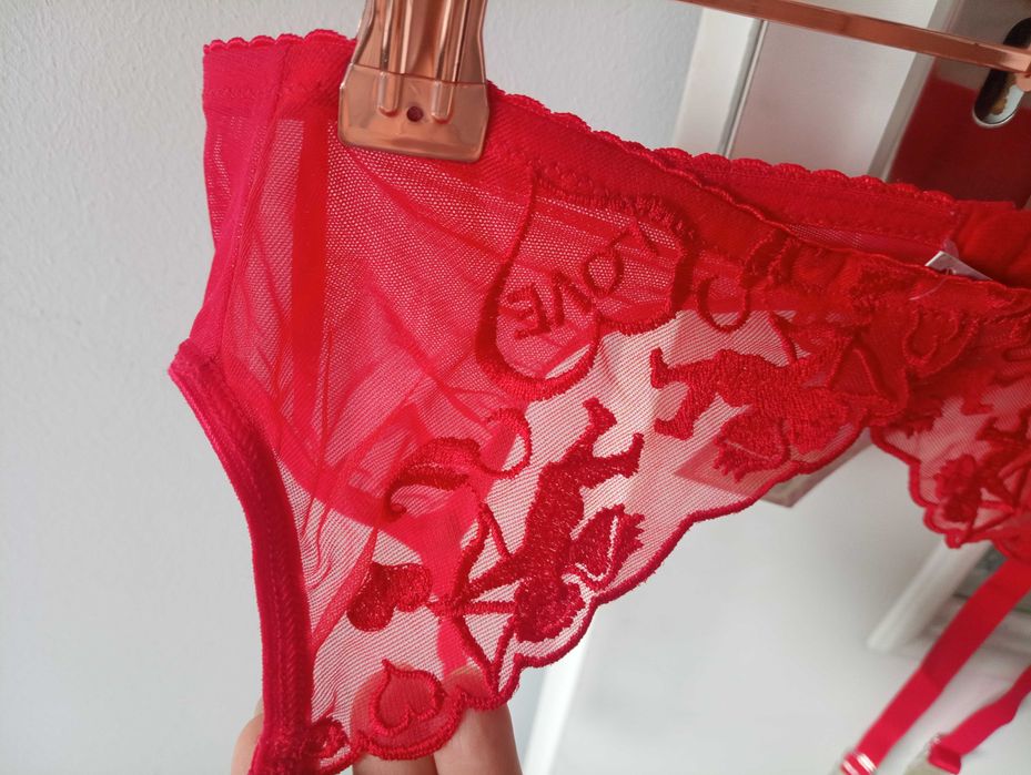 Pas do pończoch z haftem,M/L