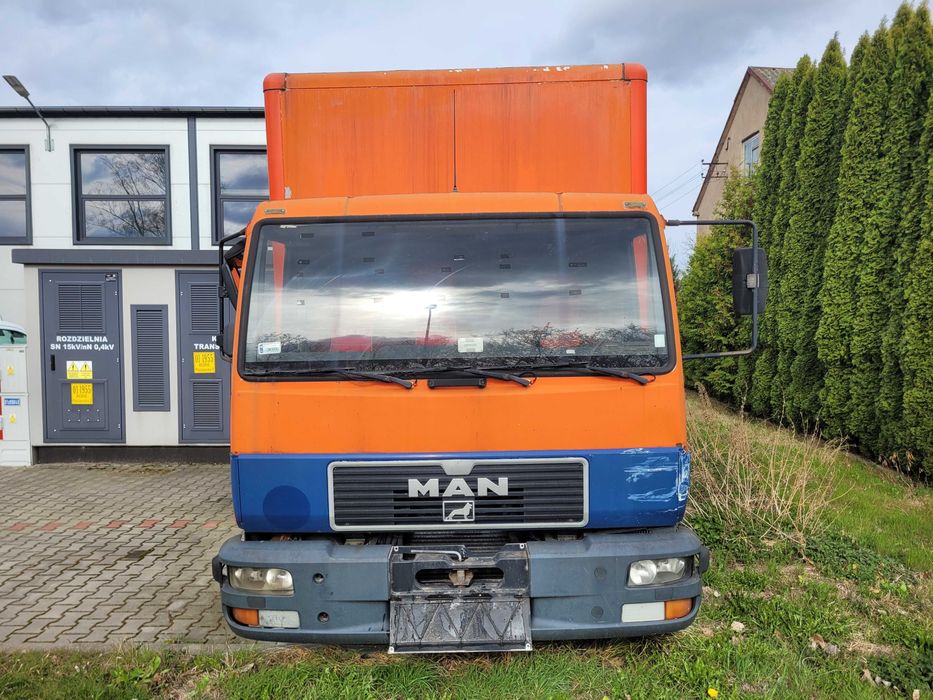 Sprzedam główne podzespoły pojazdu MAN L2000, silnik, skrzynia biegów, kabina, kontener