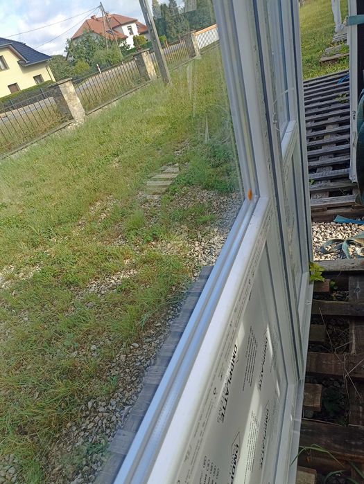 Drzwi zewnętrze pcv 180/210 białe