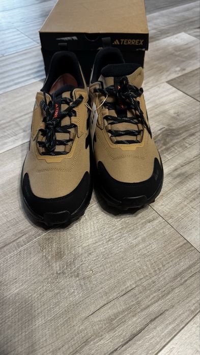 Кросівки Adidas Terrex  нові