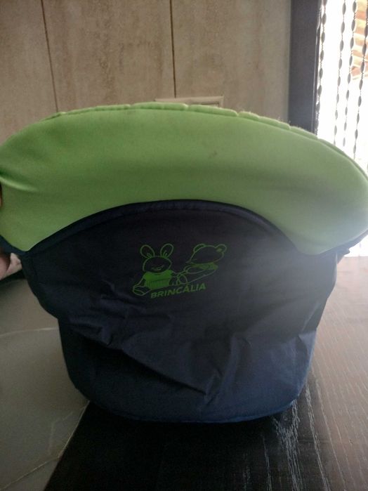 Cadeira de papa de suspender na mesa