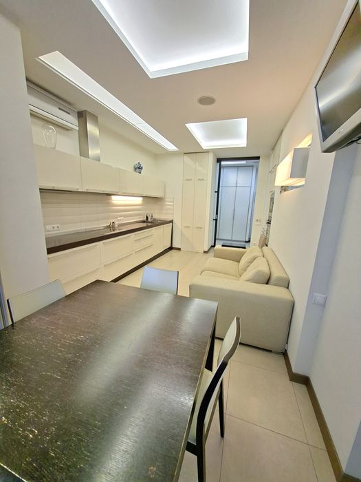 Продаж 2К . на Печерську ! 4 поверх ! Князів  Острозьких 46/ 2