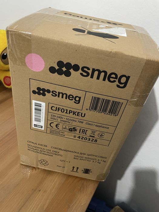 Espremedor Citrinos Smeg Rosa