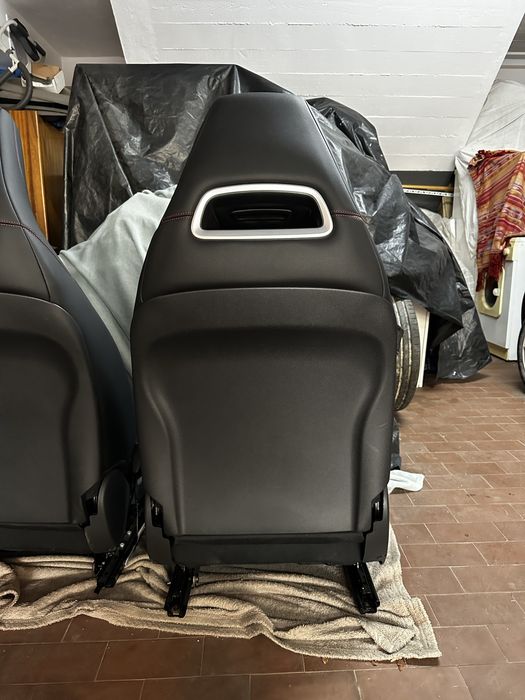 Bancos Mercedes AMG novos (18000 km)