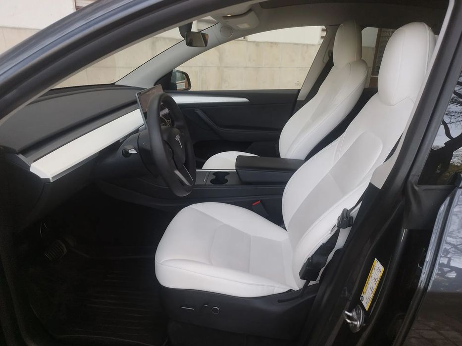 Tesla Model Y Long Range Dual Motor AWD
