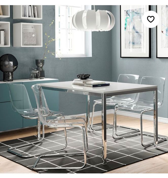 Conjunto de mesa com 4 cadeiras
