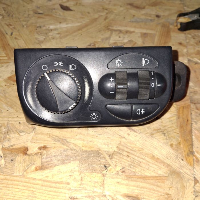 Блок управления светом приора.