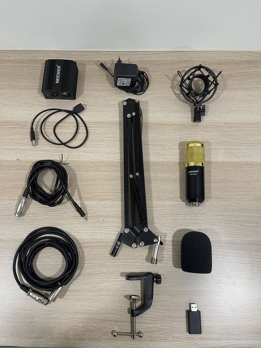Microfone Neewer 100 e acessórios de microfone