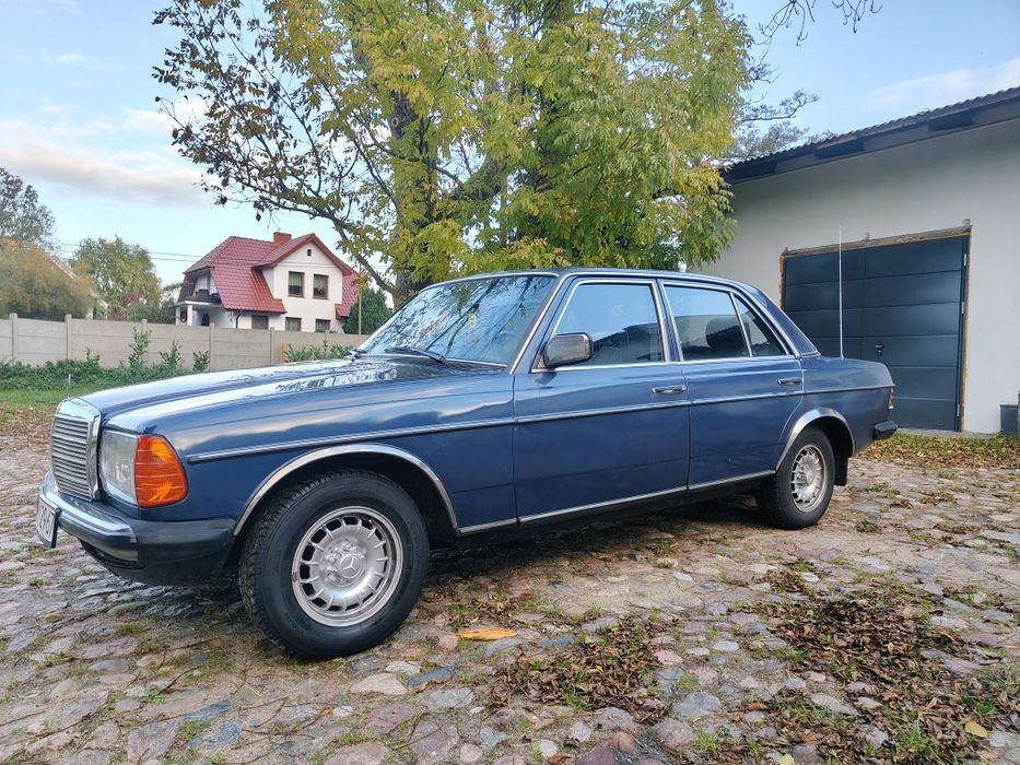 Mercedes-Benz W123