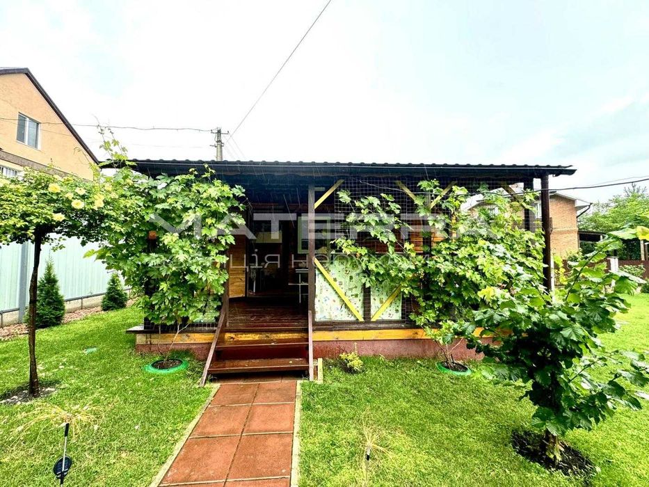 Малютянка Продаж дачі біля озера та лісу