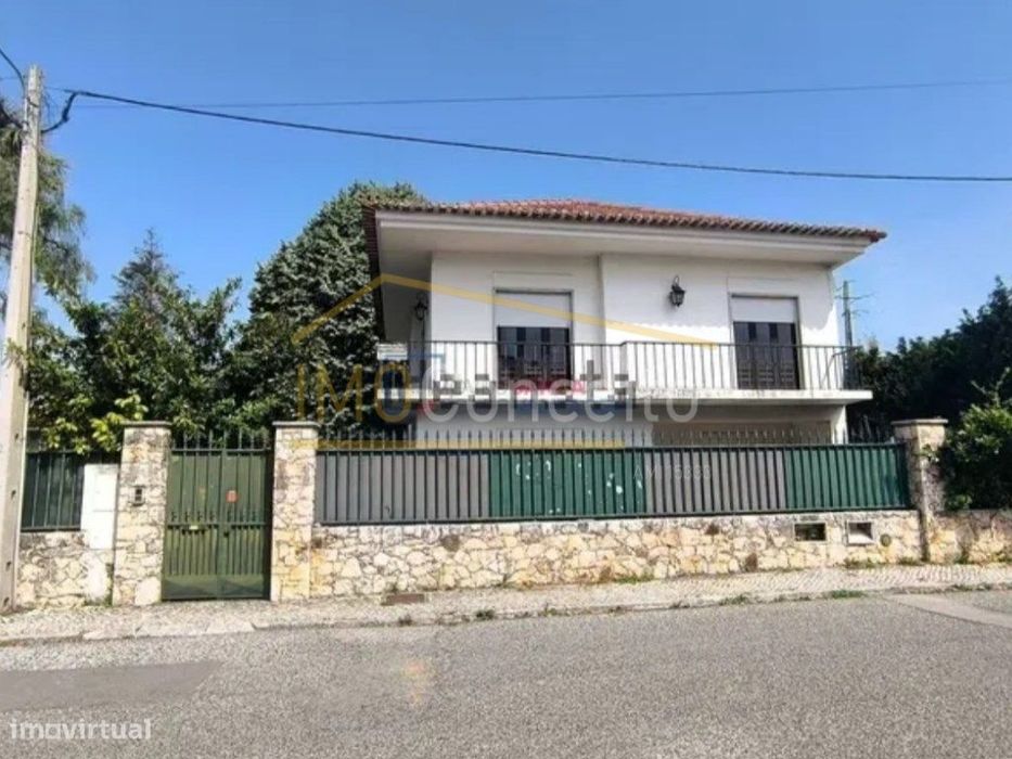 Moradia T4 Minde