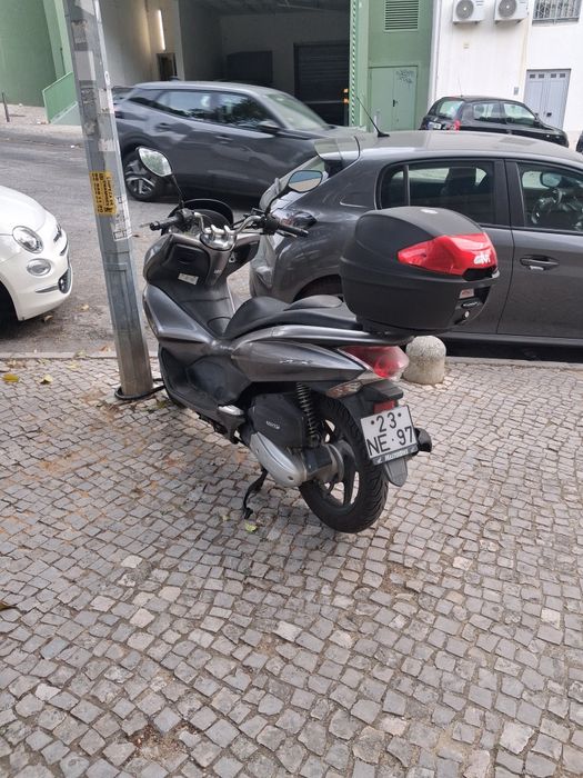 Honda PCX 125 2012 | 25.000 km | Revisões Honda | 1.200 € | Almada