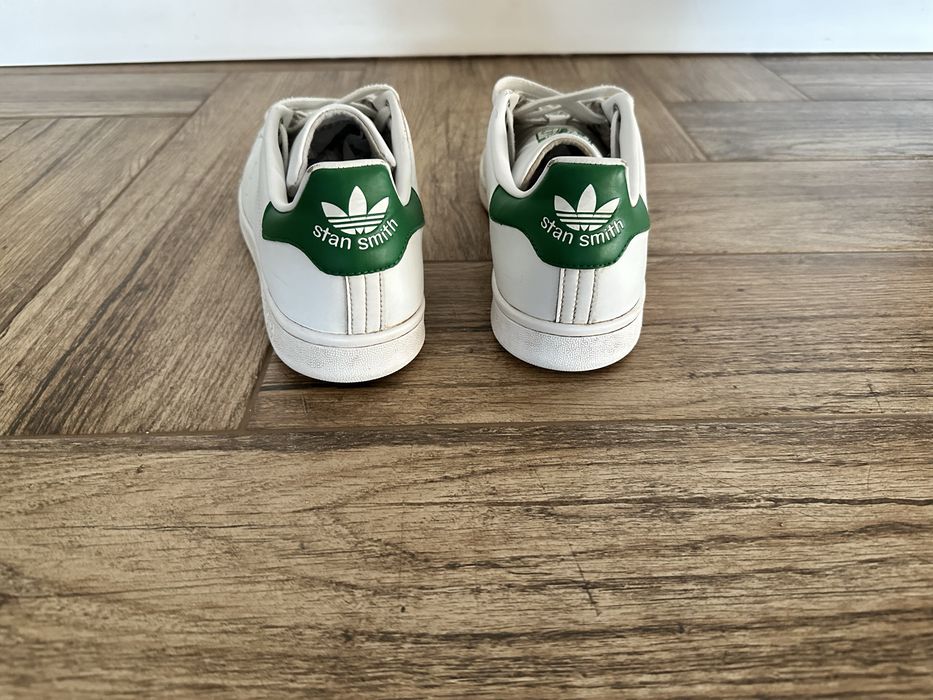 Obuwie marki Adidas Stan Smith