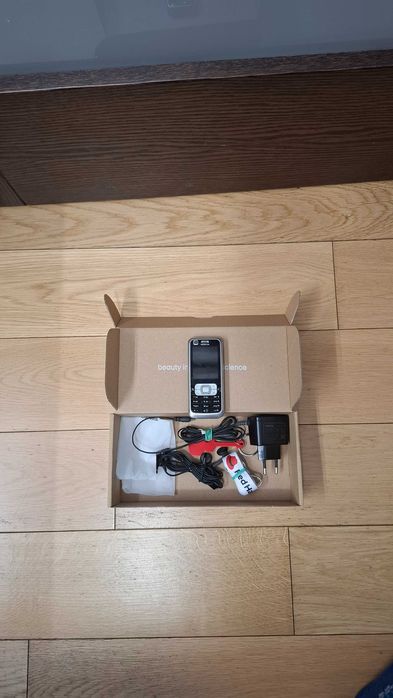 Nokia 6120c, czarno-srebrna, komplet, sprawna