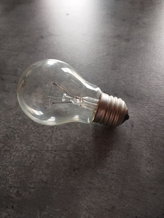 Zarowka 230V E8 Philips