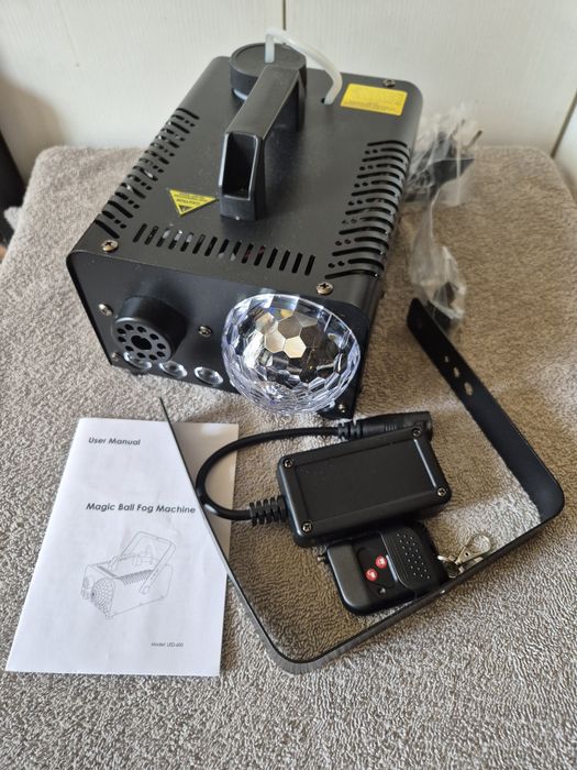 Zadymiarka/ Wytwornica dymu/ Kula dyskotekowa