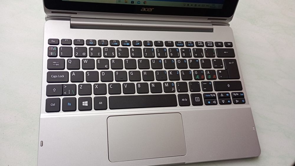 Acer Aspire Switch 10 SW5-015 (10'1) Intel Atom Z3735F 2/32 GB