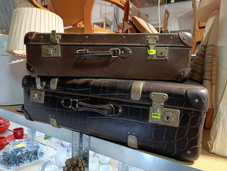 Stara walizka vintage retro antyk starocie