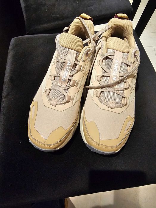 Obuwie trekingowe Adidas Terrex