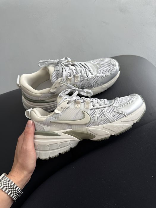 Кросівки Кроссовки Nike V2K Runtekk Silver Olive White демісезон